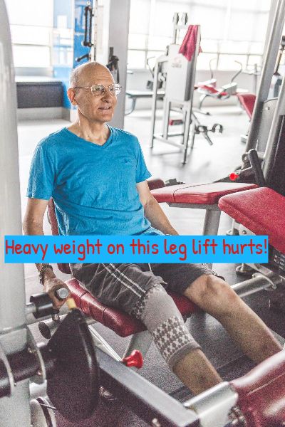 Leg_lift_with_high_weight_hurts_not_helps_the_knee_joint