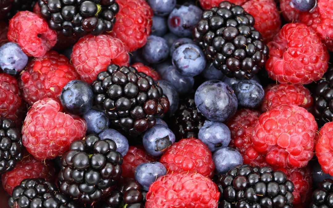 heal knee pain when you eat blackberries, raspberries,blueberris